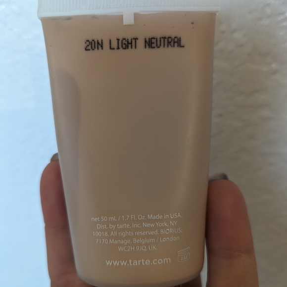 Tarte Amazonian Clay Foundation 20N light neutral - Picture 2 of 2